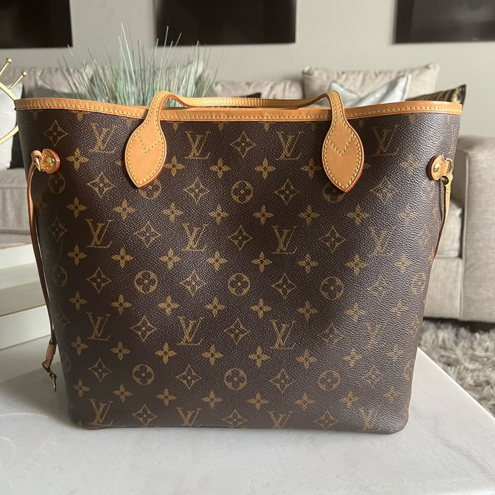 ❗️SOLD ‼️Louis Vuitton Neverfull MM